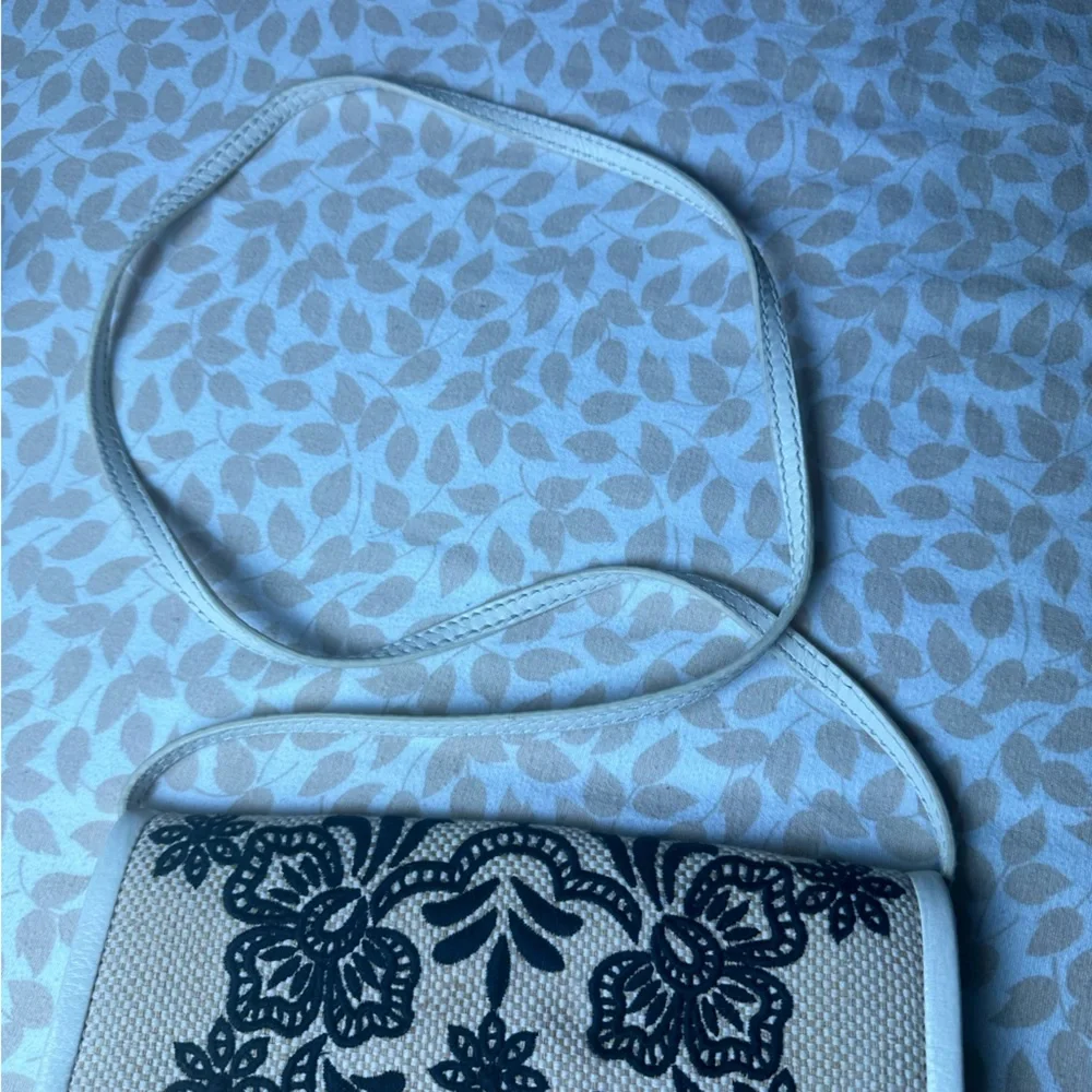 Isabella Fiore Cream Canvas With Black Embroidery Floral Flap‎ Crossbody Purse